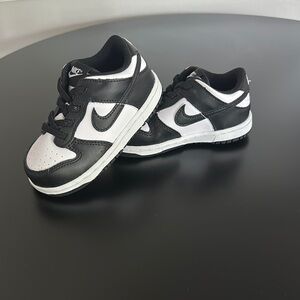 Nike Low Dunk Sneakers